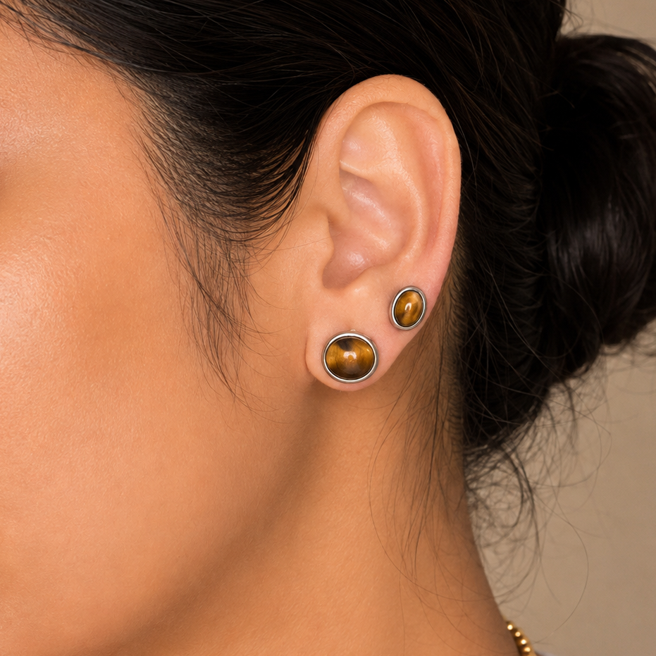 GILBI Tiger Eye Small Studs in Silver
