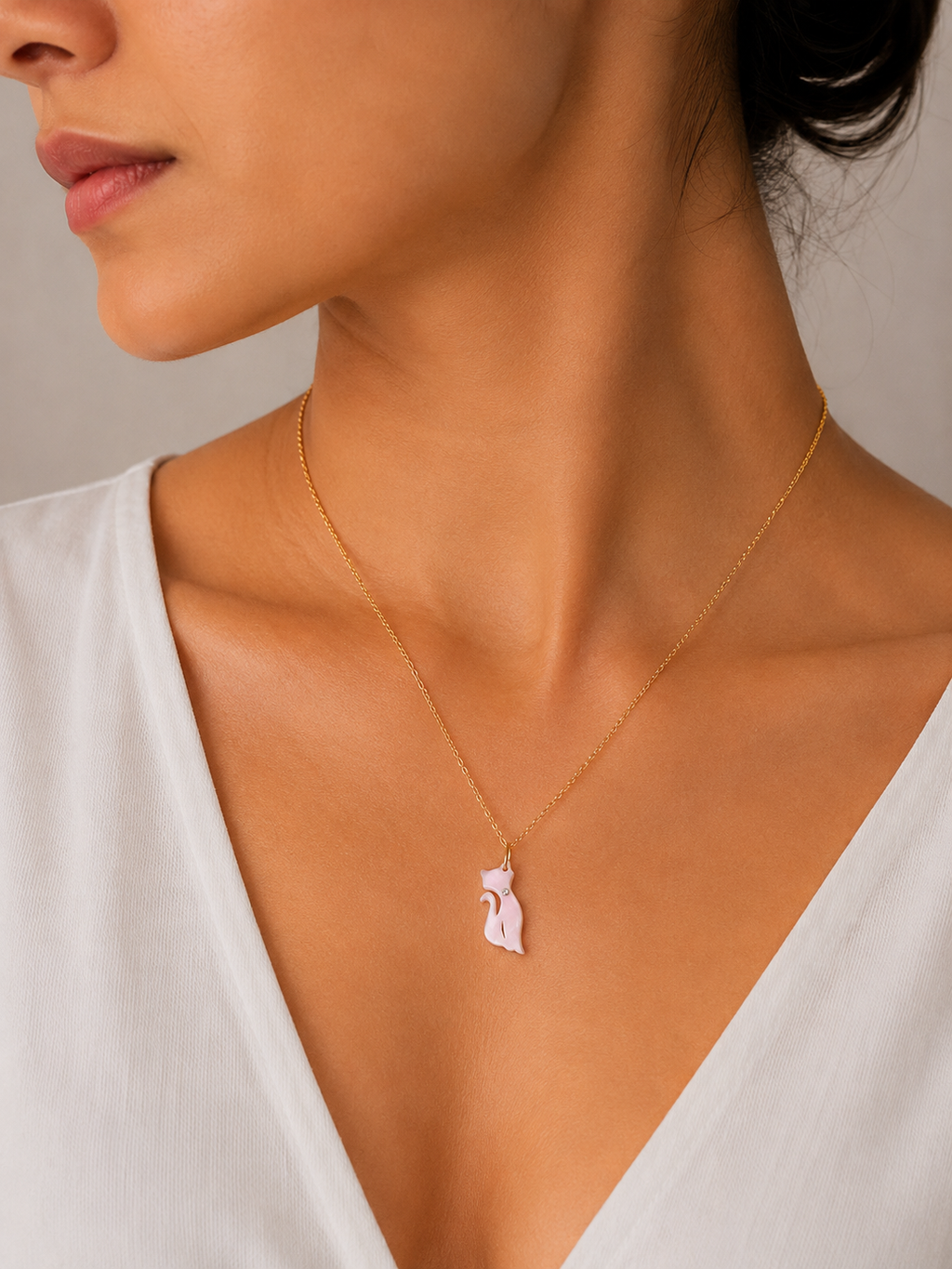 GILBI Pink Mother of Pearl Cat Pendant